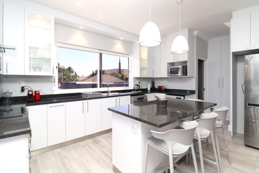 2 Bedroom Property for Sale in Oakdale Western Cape